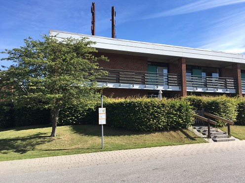 Bernadottegården set udefra.